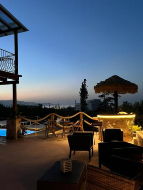 Villa Momentum με θέα,Πισίνα, ανεξάρτητοι χώροι